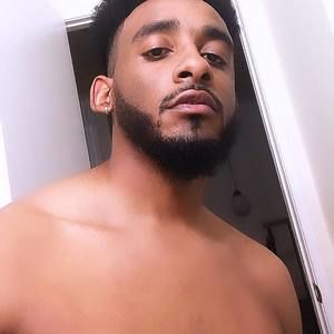 Meet your Posher, Aaron